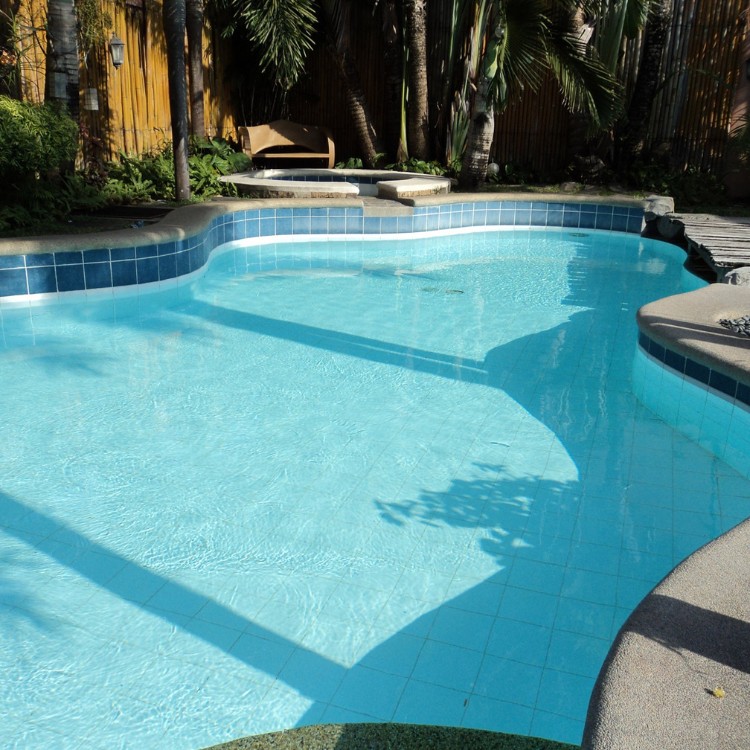 Pool services in Strongsville, OH Pool services in Strongsville, OH