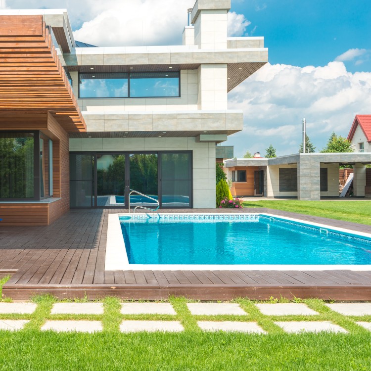 Pool services in Strongsville, OH